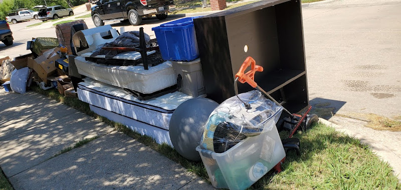 JunkDumped – Junk Removal