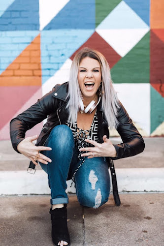 DJ Kelly Hooper